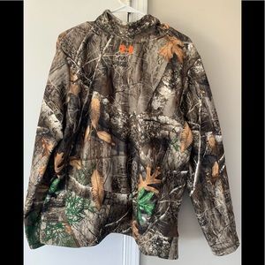 Under armour hooded camo sweatshirt